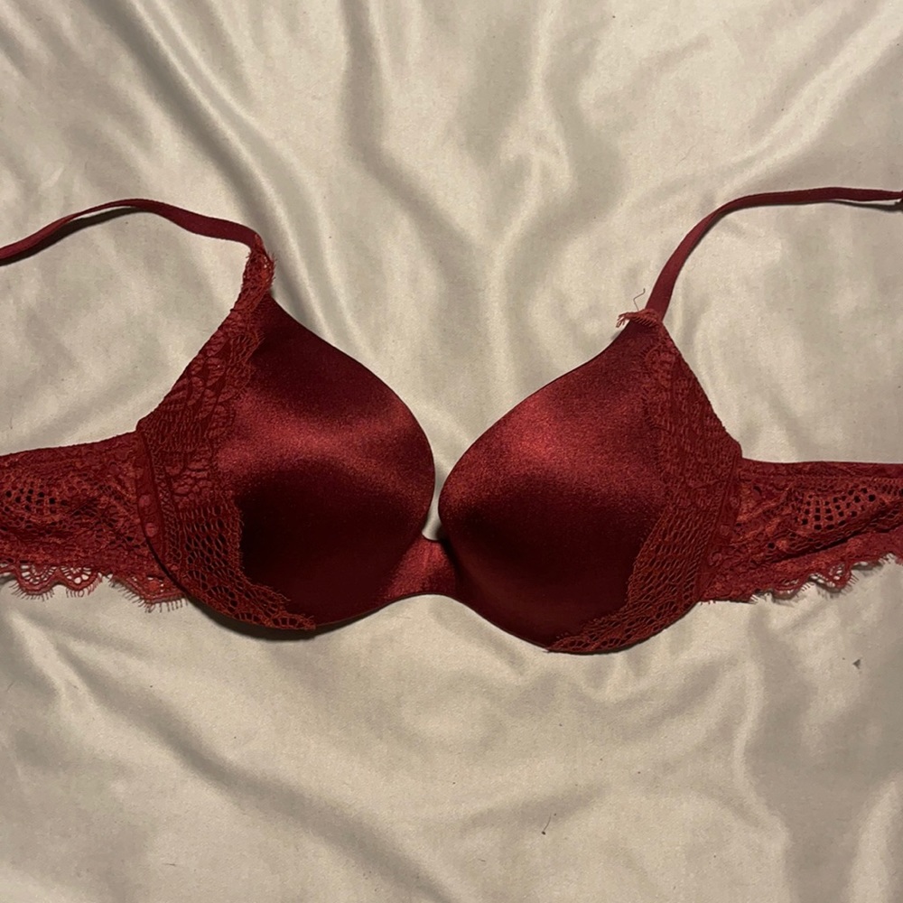 La senza bra 34B